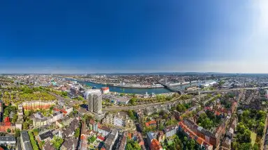 Blick von Ludwigshafen nach Mannheim